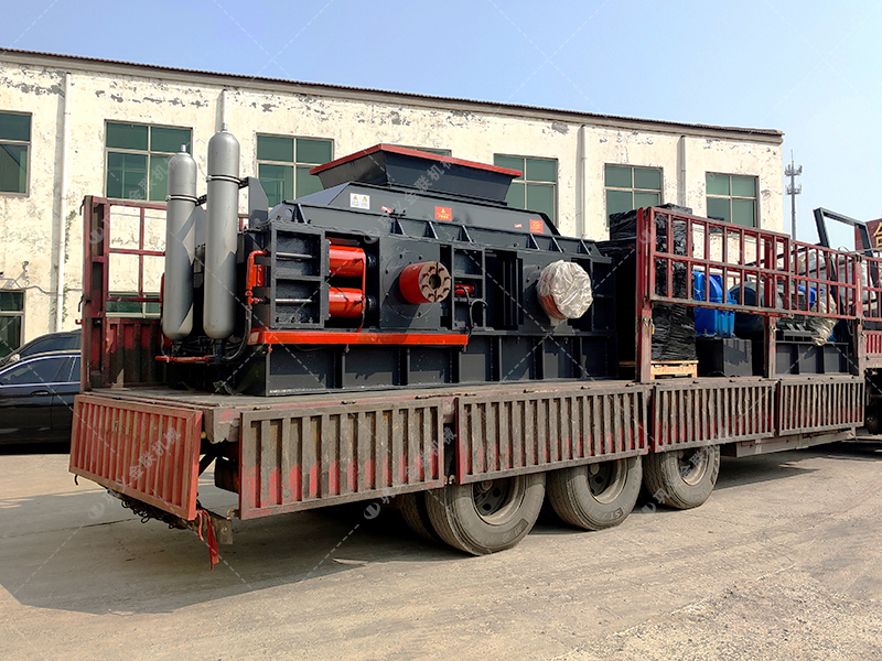 1810液壓對輥制砂機(jī)一小時產(chǎn)量多少？