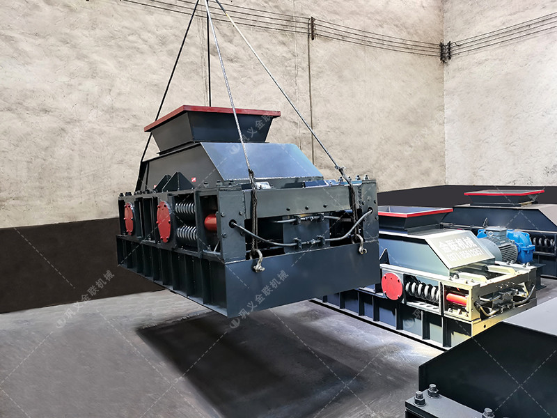 中型2PG1007彈簧式對(duì)輥制砂機(jī)發(fā)貨圖片