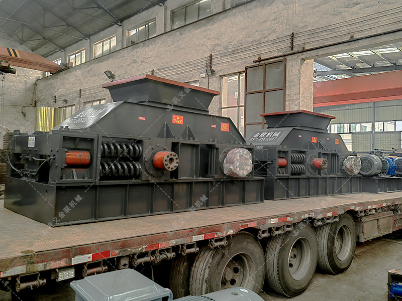 時產100噸瓜米石對輥制砂機有哪些型號？價格多少？