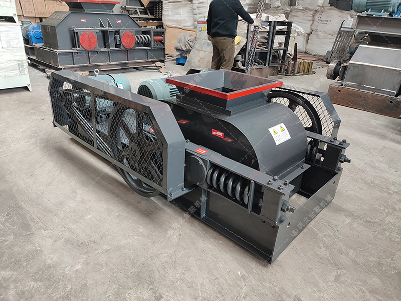 瀝青混合料性能不達標？雙齒輥破碎機助你提升路面質量